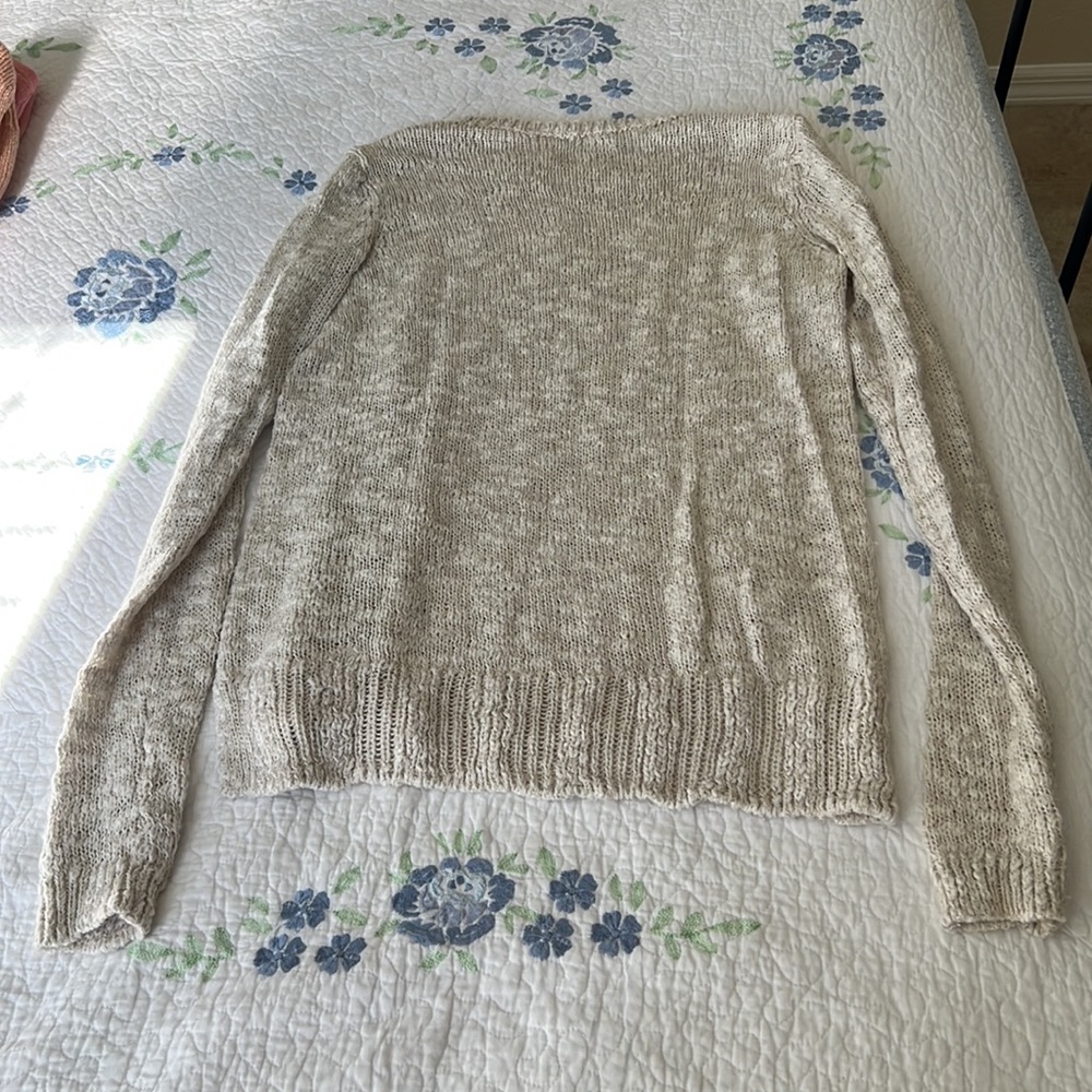 Super Soft Abercrombie Sweater - image 3